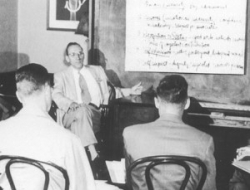 Robert Greenleaf teaching a management class at AT&T in the 1950s